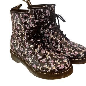 Dr. Martens 1460 Boots in Black and Mini Tydee, 6